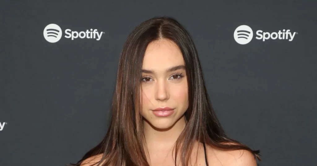 Alexis Ren Net Worth 2023