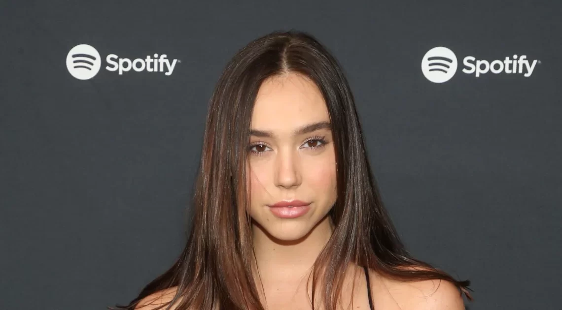 Alexis Ren Net Worth 2023